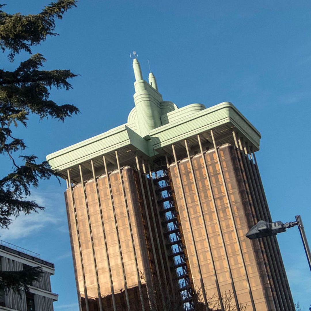 La sorprendente historia de las Torres Colón, un símbolo de Madrid que se construyó empezando por el tejado