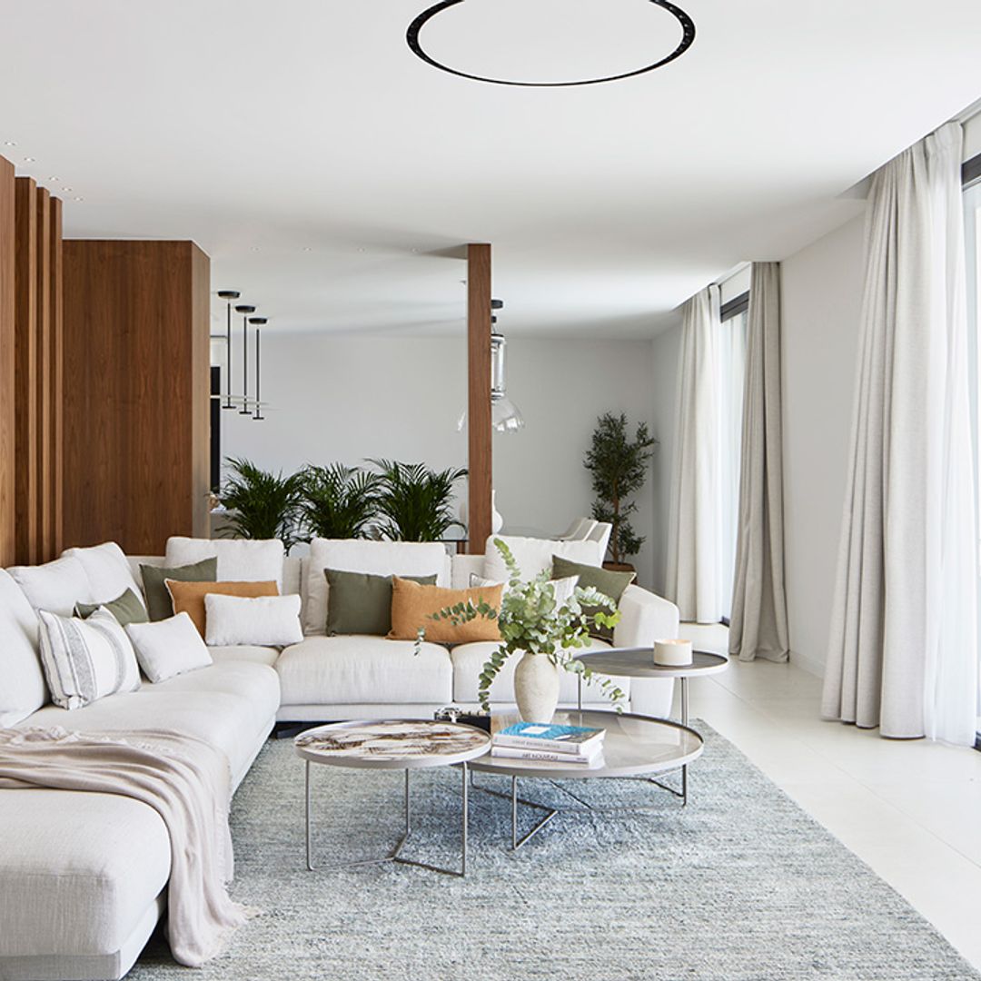 ¡Así es el proceso de reforma y el resultado final de esta espectacular casa con jardín!