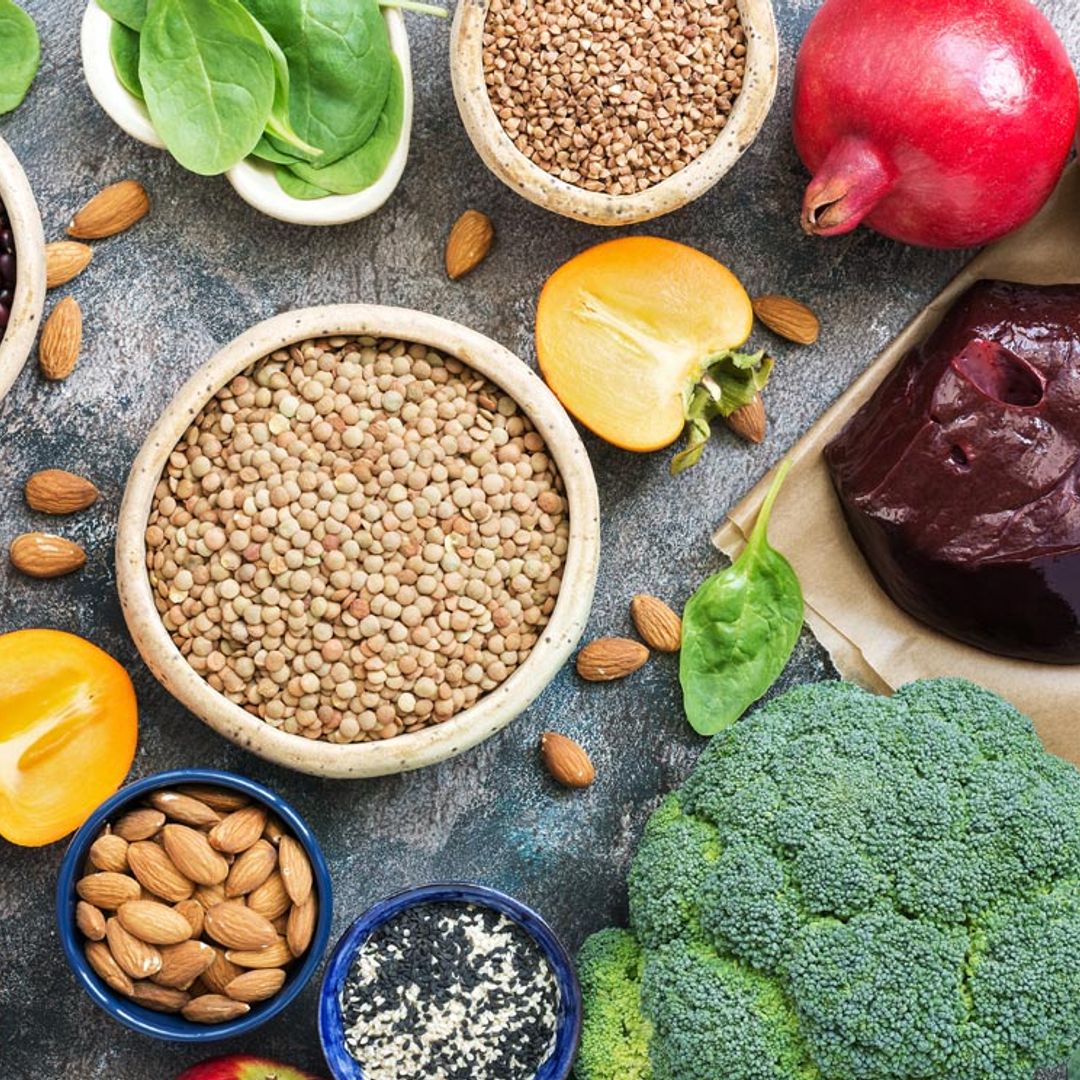 Los alimentos que no pueden faltar en tu dieta si tienes anemia