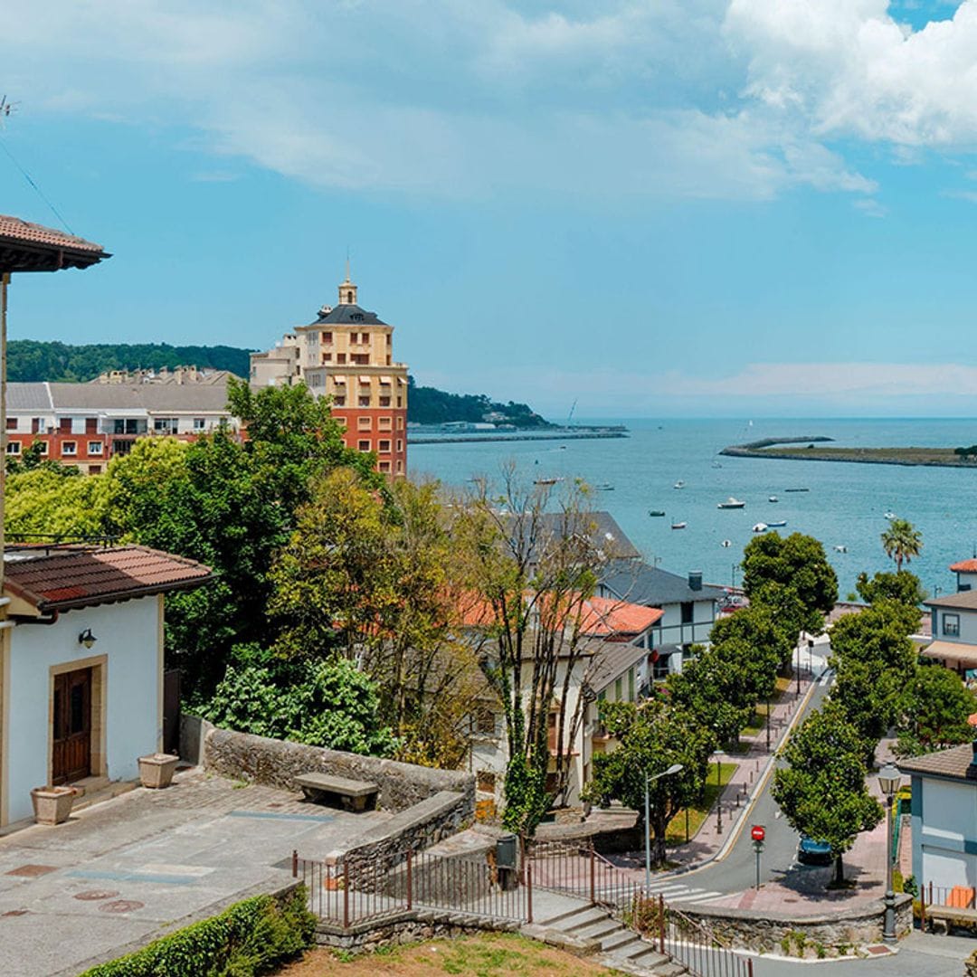 Hondarribia, naturaleza, playas y pintxos en la niña bonita de Guipúzcoa   