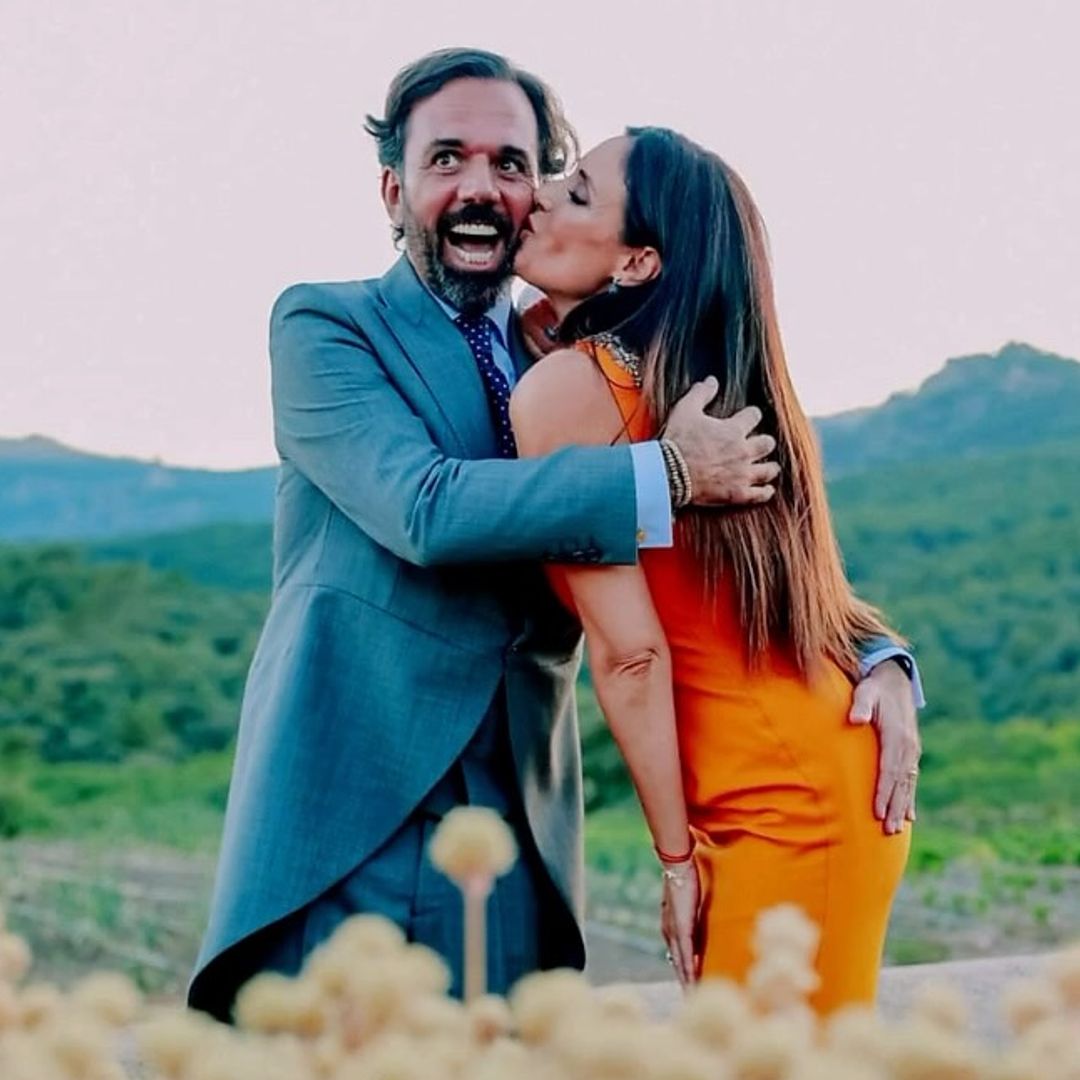 El mensaje de amor de Isabel Rábago a su marido tras su año más duro: "Me rompieron y ahí estabas tú"