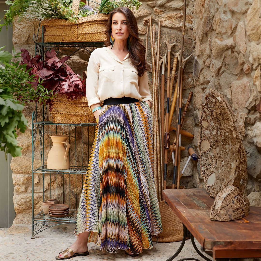 En ¡HOLA! Living julio: Inés Bertrand, 'country chic' en su refugio de Extremadura con su hija Gadea Nowack