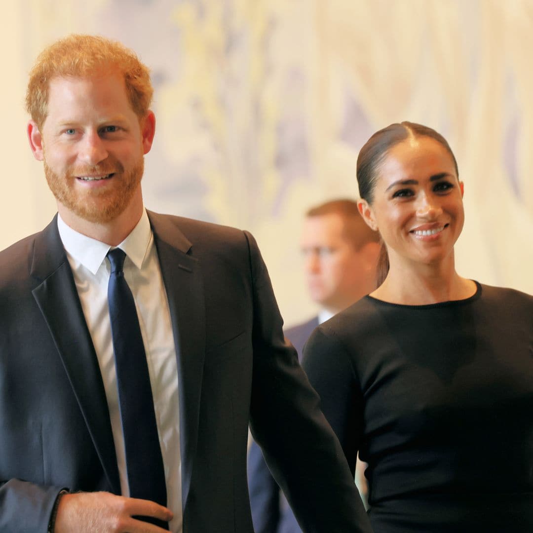 Meghan Markle reaparece con los pantalones años 2000 de tu adolescencia junto al príncipe Harry en Sundance