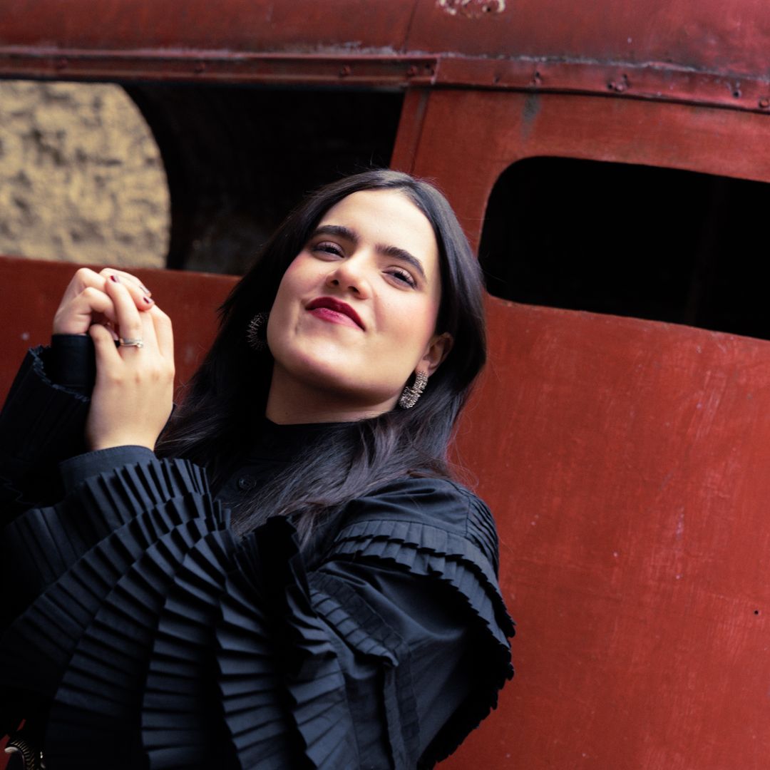 Camila Fernández estrena 'No Manches', y Peso Pluma se une a Tito Double P en 'Dinastía Deluxe'