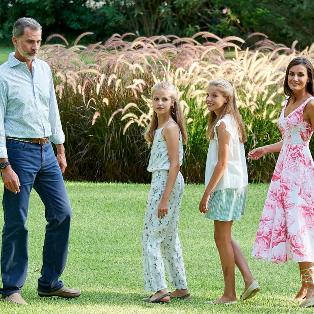 Así viven los Reyes y sus hijas las vacaciones de Semana Santa en Palacio
