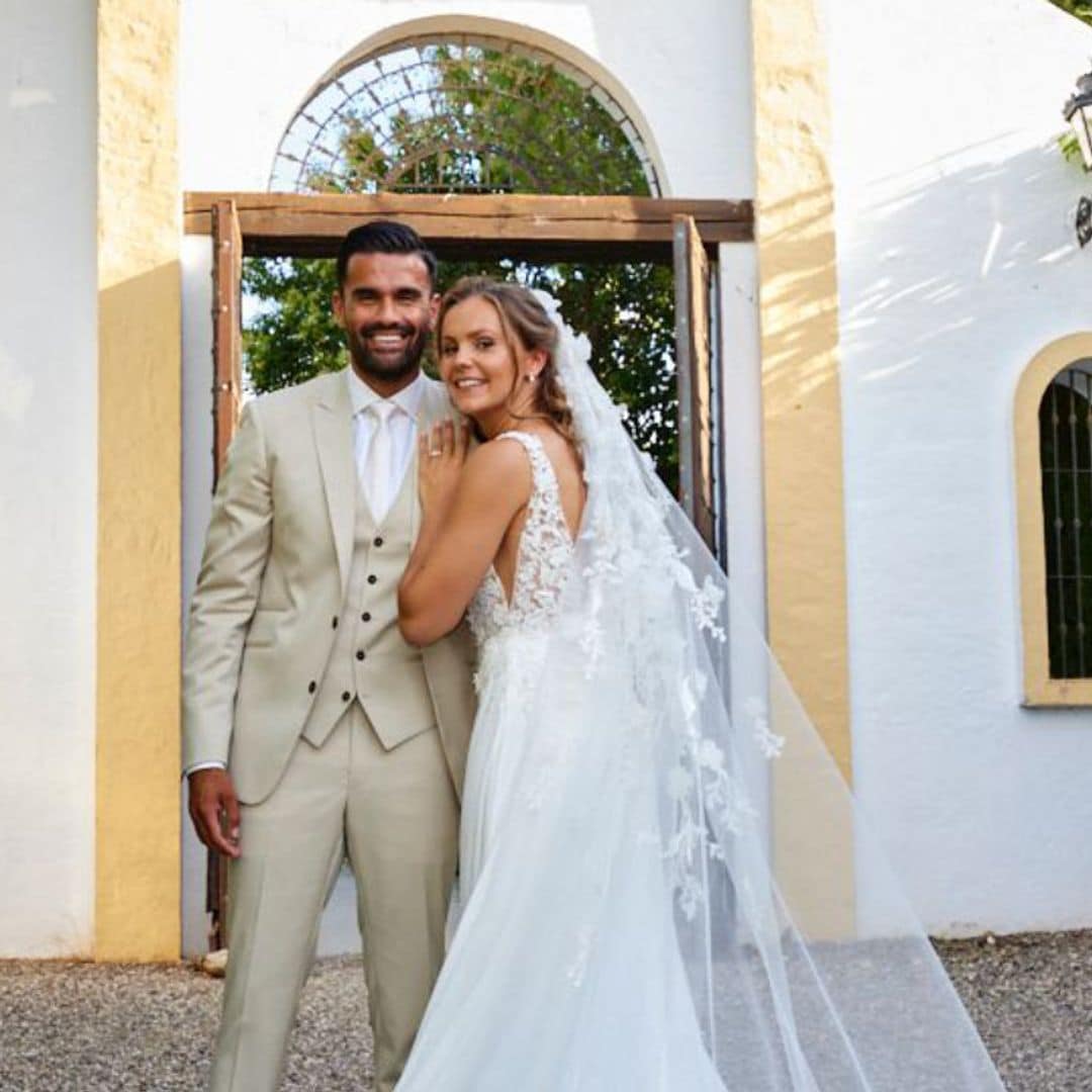 La futbolista Lieke Martens se casa en Málaga con un vestido de novia 'made in Spain'