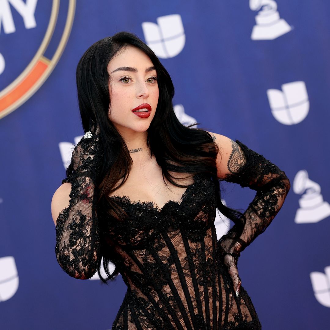 El vestido transparente de Nicki Nicole en los Latin Grammy y otros 'looks de la venganza' que hicieron historia