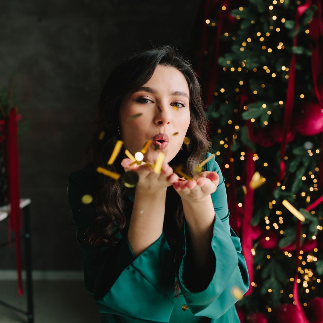 3 tendencias de joyas ideales para llevar o regalar esta Navidad: luz, movimiento y símbolos personales