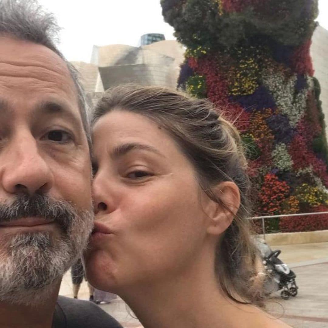 Manuela Velasco comparte una inusual foto de su novio con el que lleva 20 años de discreta relación