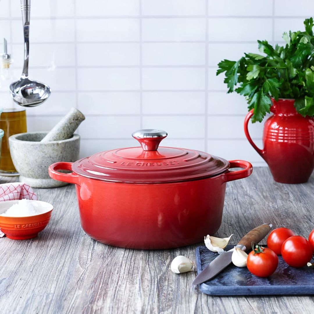 La 'cocotte' más clásica de Le Creuset (por fin) con un 37% de descuento en Amazon: la oferta que llevabas siglos esperando