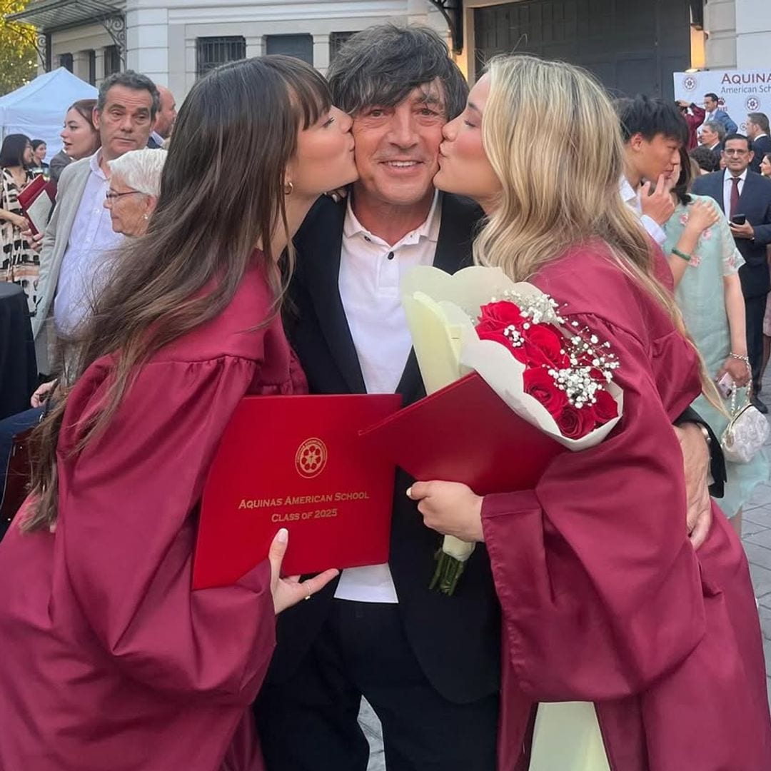 La graduación de Daniela y Martina, hijas de Raquel Meroño y Santi Carbones