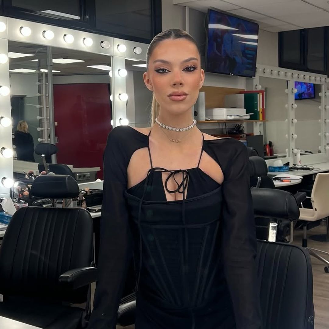 Alejandra Rubio responde a los 'haters' que le acusan de no haber escrito su libro: "Os dejo la prueba gráfica"