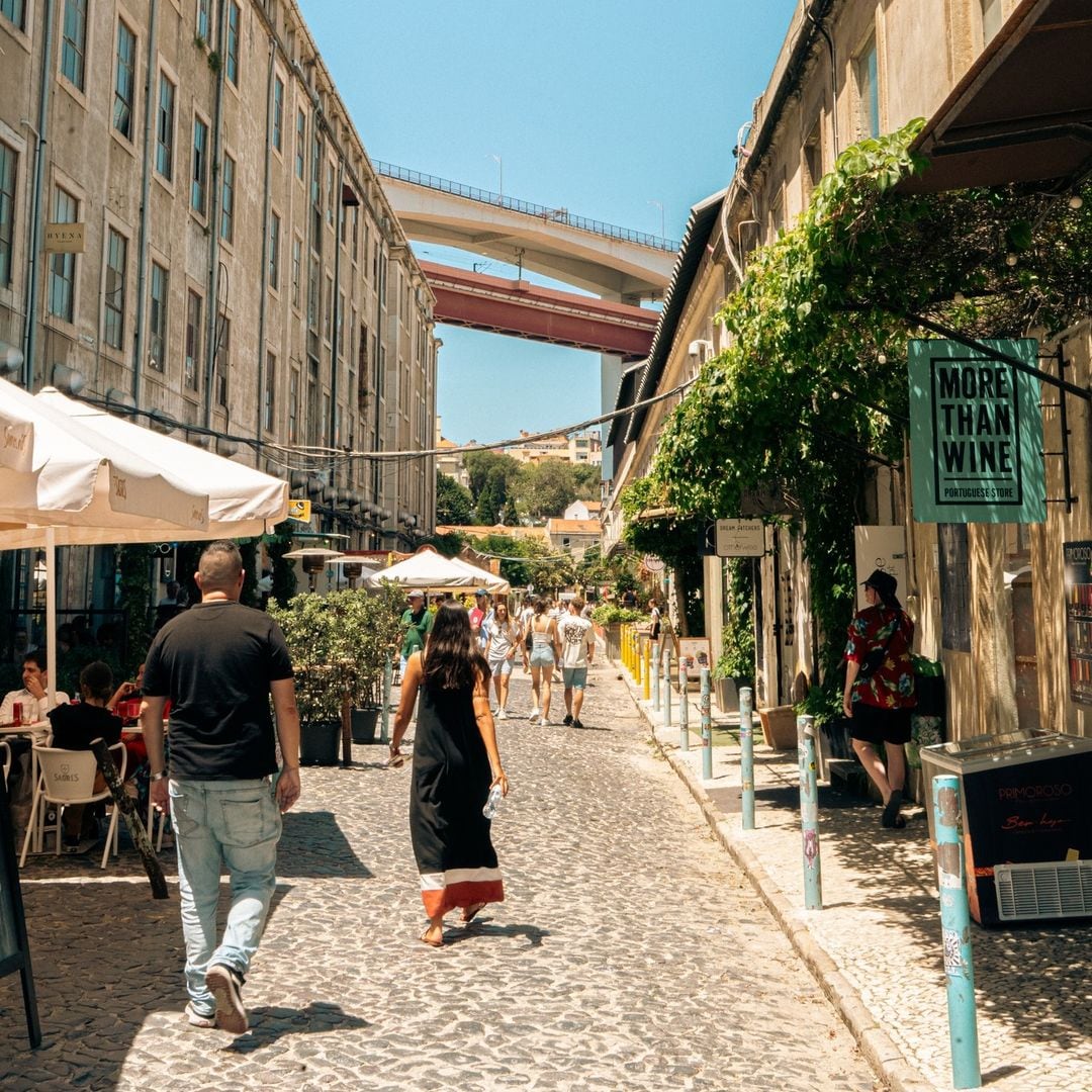 LX Factory, una antigua fábrica textil convertida en un espacio creativo en Lisboa