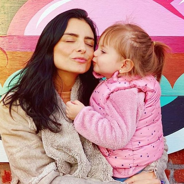 aislinn derbez y kailani