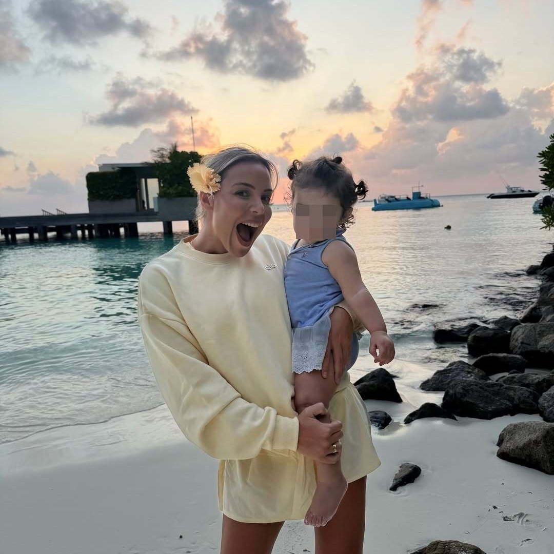 Alba Silva y Sergio Rico disfrutan de una escapada a las Maldivas antes de convertirse en familia de 4: "El viaje más bonito, nosotros"