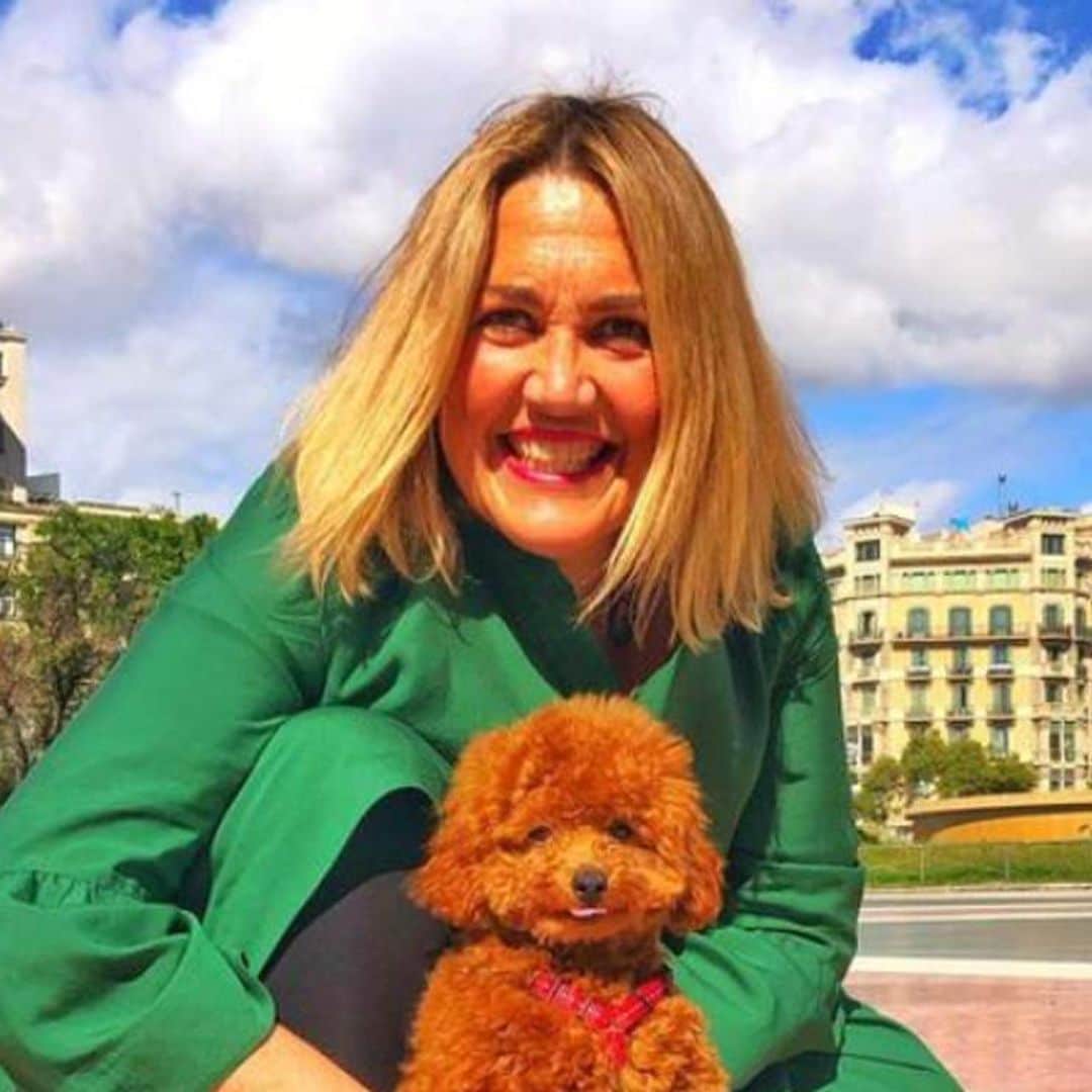 La reportera Mayka Navarro revela en directo que le ha tocado la lotería de Navidad