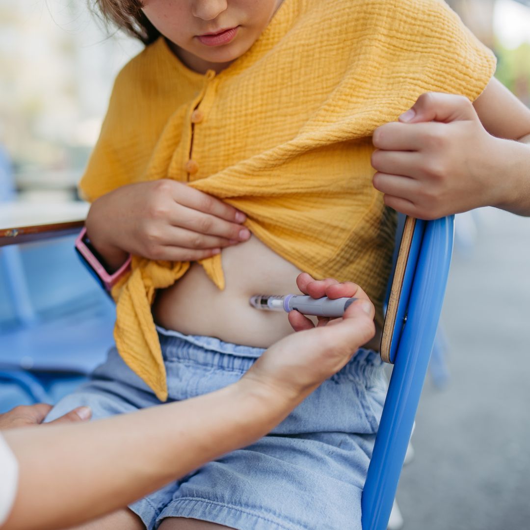 Niña con diabetes