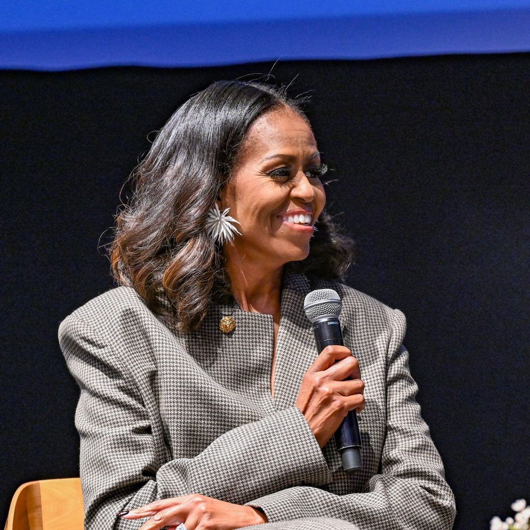 Michelle Obama demuestra el poder de la moda con un traje Chanel