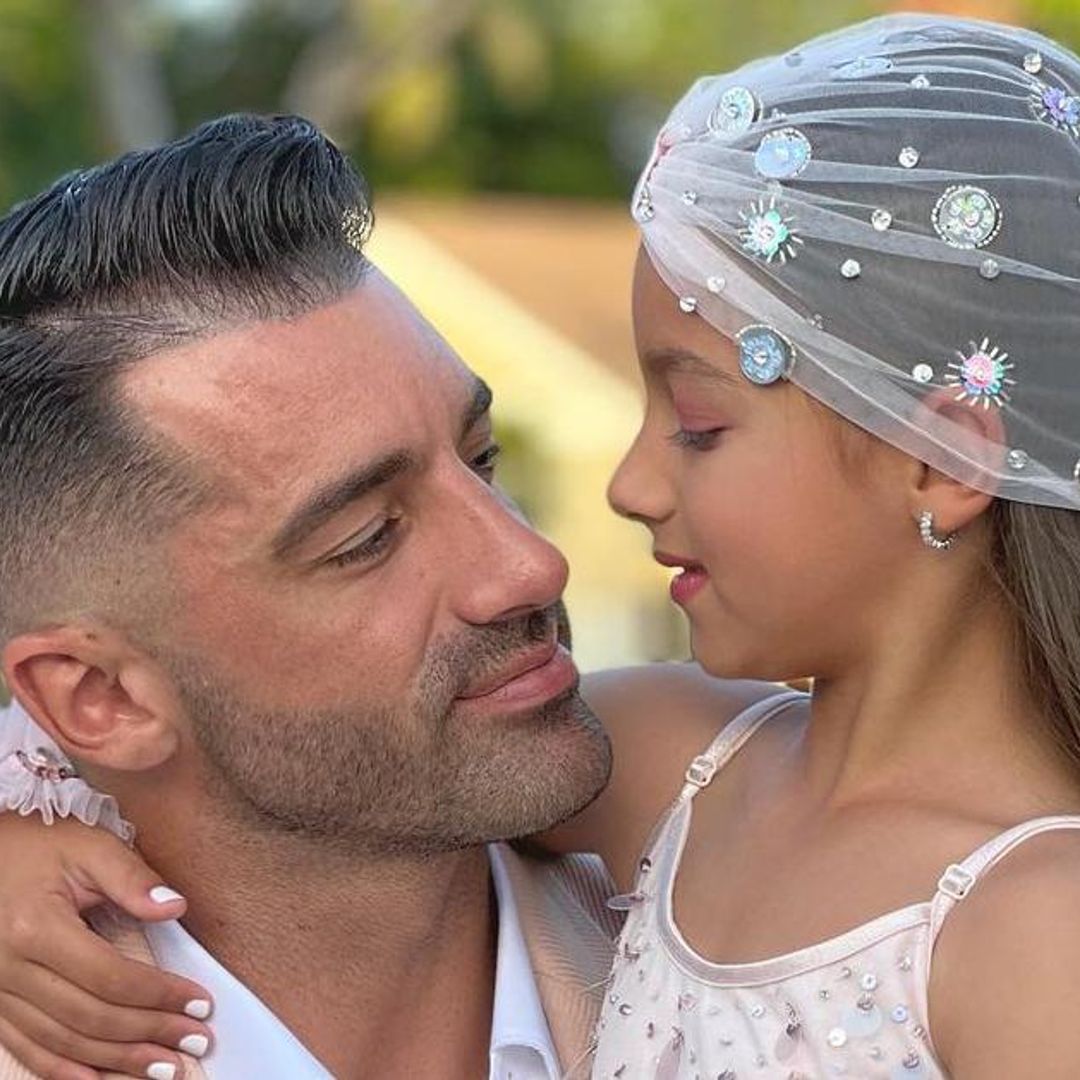 Entre besos y abrazos, así fue el esperado reencuentro entre Toni Costa y su hija Alaïa