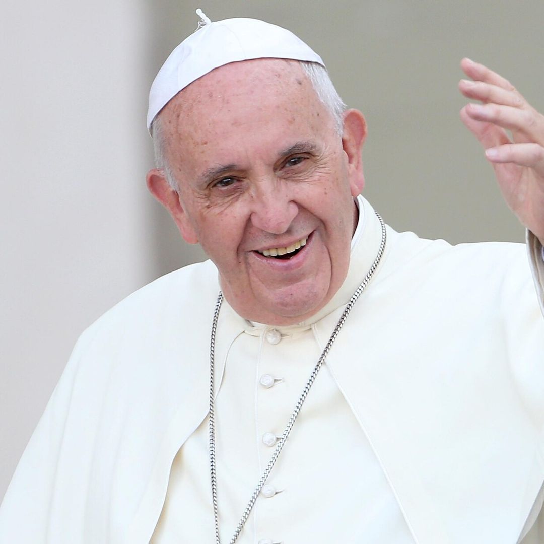 Reportan ingreso hospitalario del Papa Francisco
