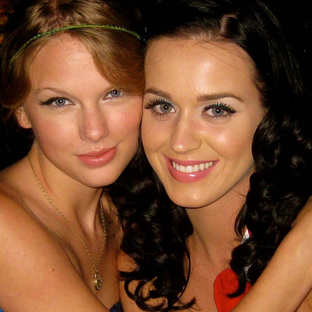 El regalo personalizado bordado a mano que Taylor Swift le ha hecho a Katy Perry