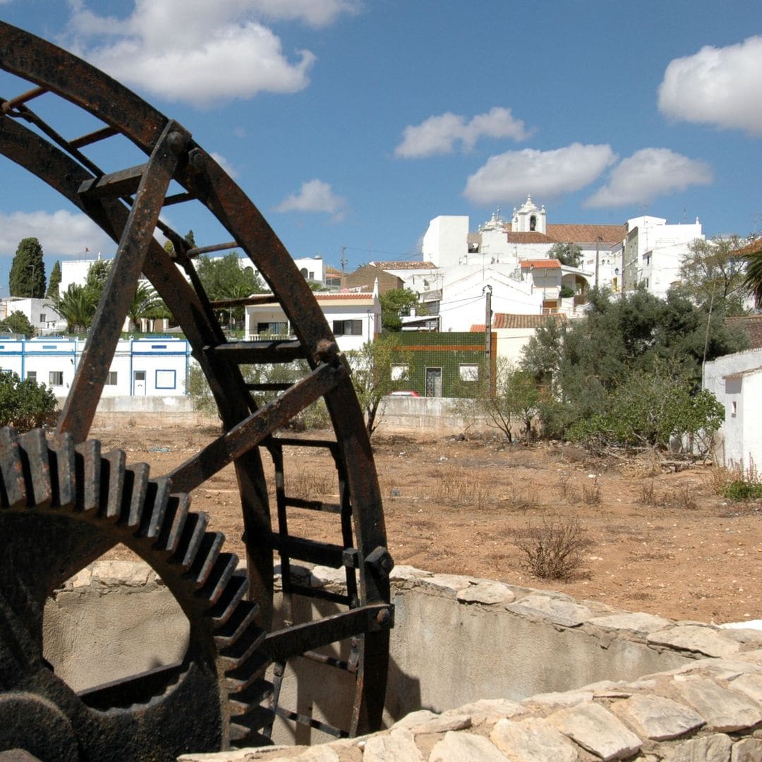 Pueblo de Estombar; portugal