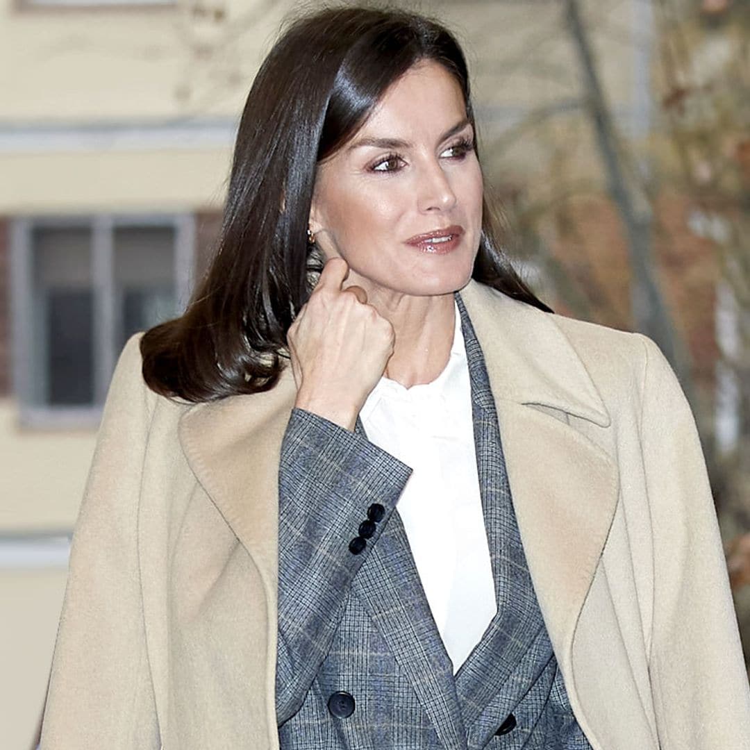 Las tendencias de este otoño que la reina Letizia adelantó