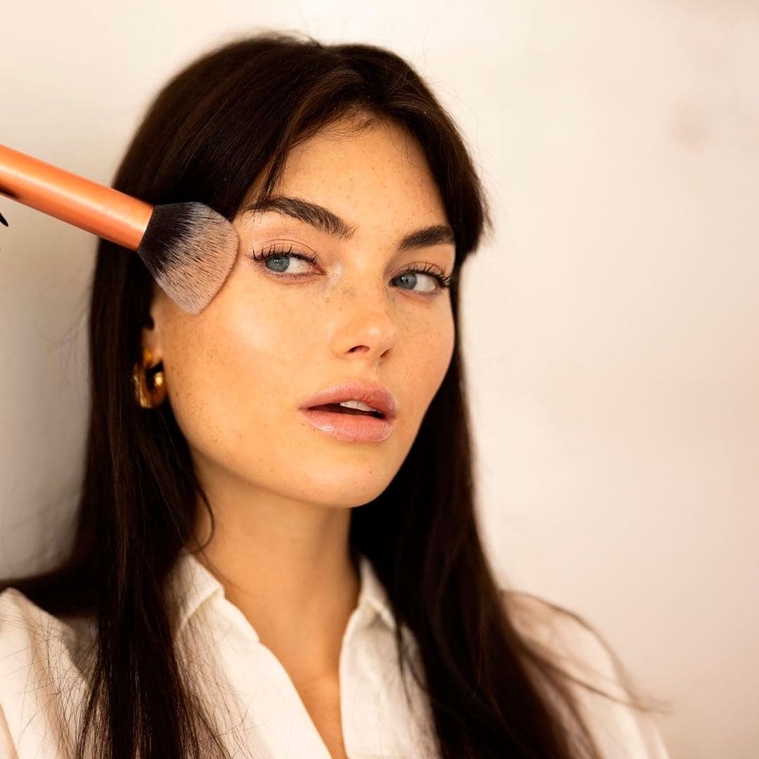 Del 'satin makeup' a los 'bitten lips': las 8 tendencias de maquillaje de esta primavera-verano