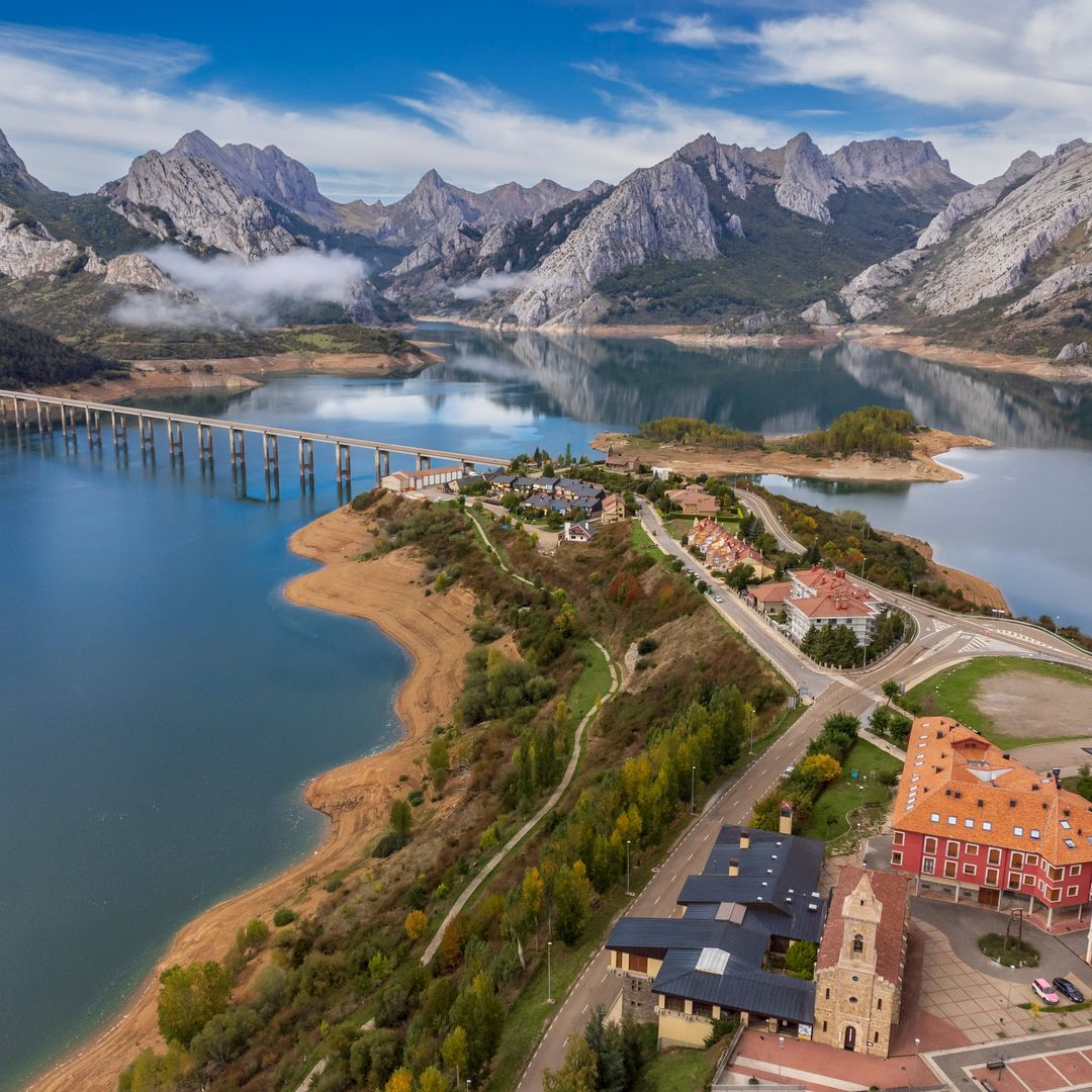 Riaño y Parque Regional Montaña de Riaño y Mampodre, León