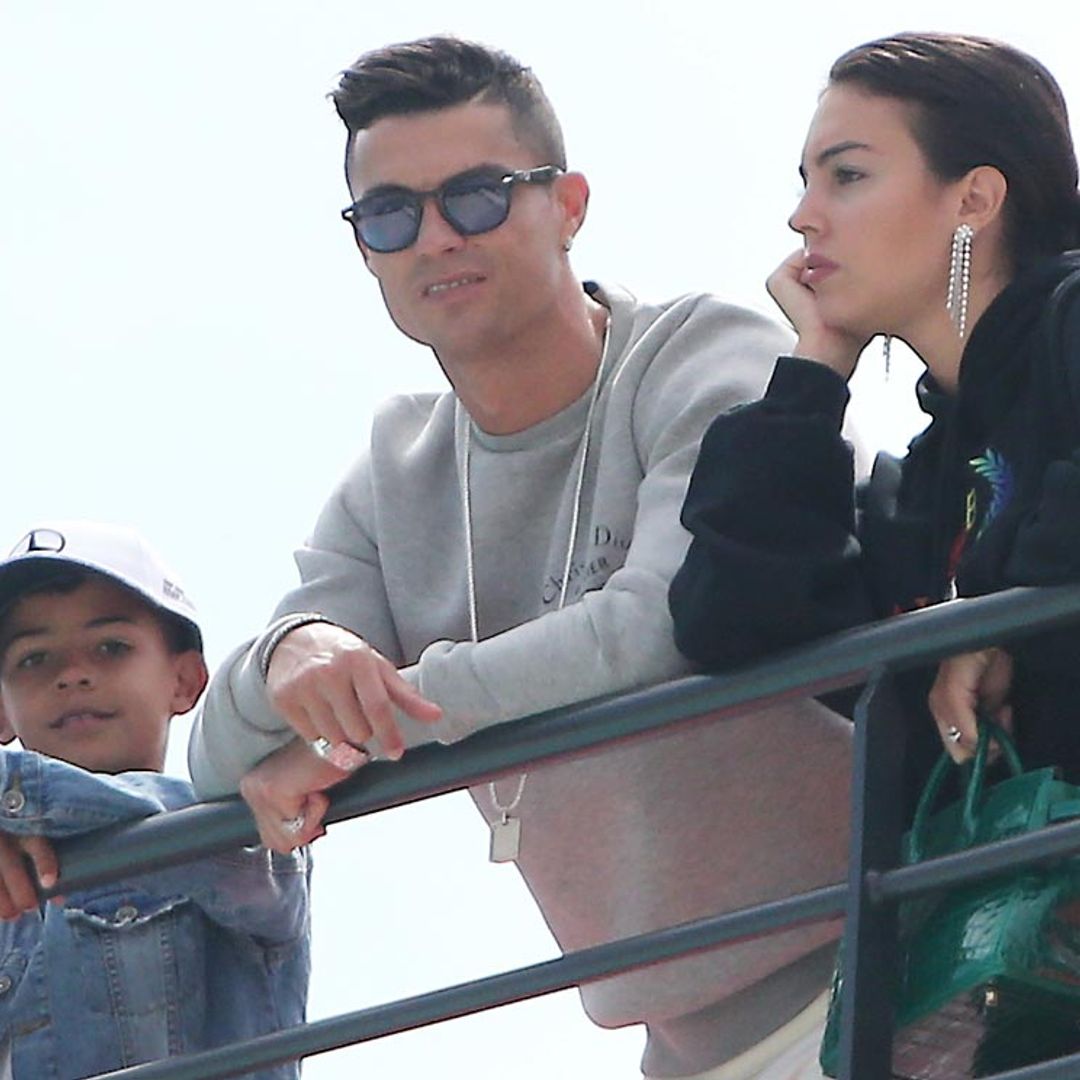 Cristiano Ronaldo viaja con Georgina a Portugal para estar junto a su madre hospitalizada