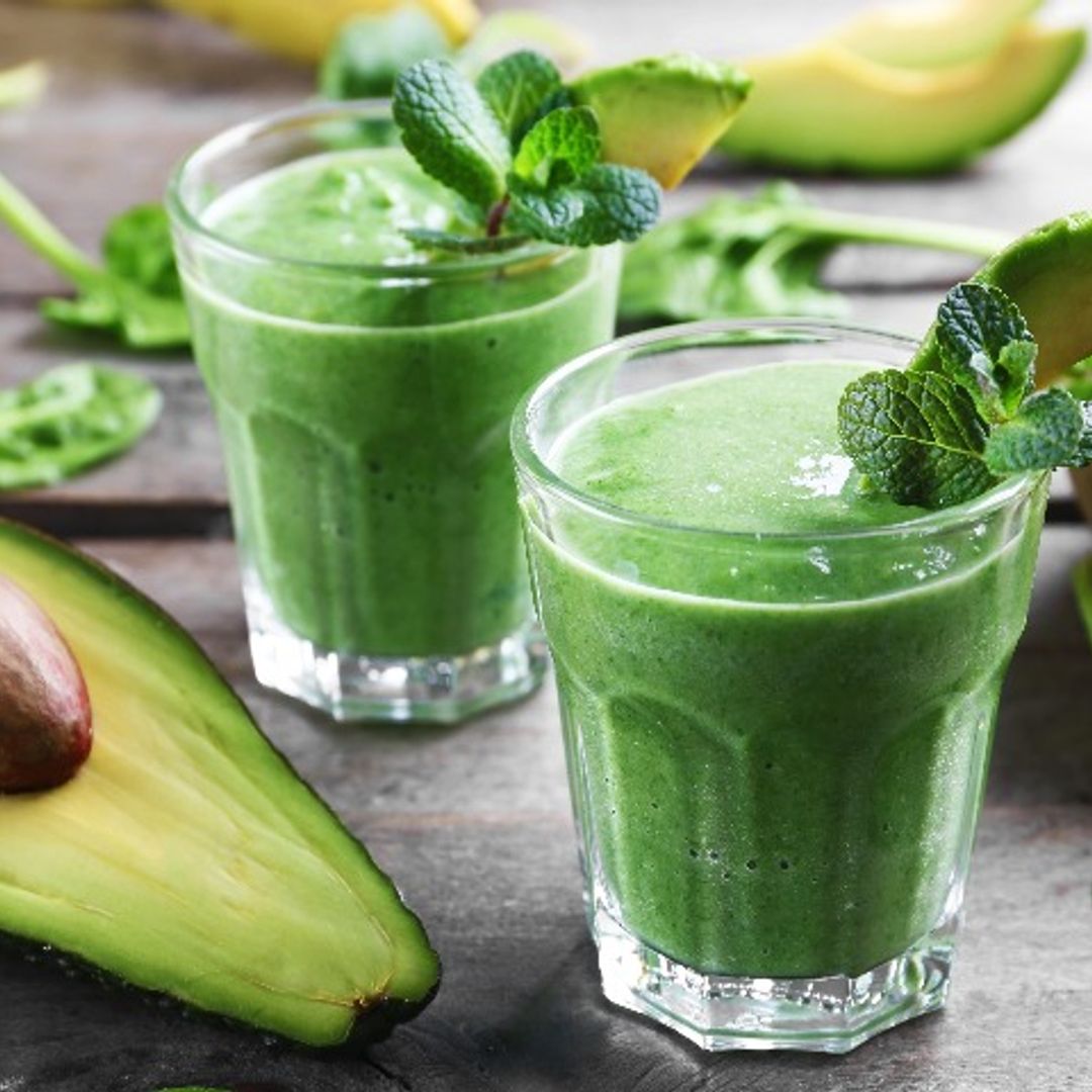 'Smoothie' de aguacate, piña y mango
