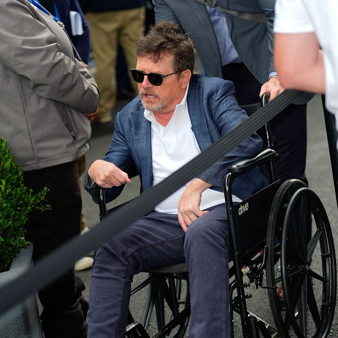 El emotivo regreso de Michael J. Fox en silla de ruedas tras 30 años de lucha contra el Parkinson