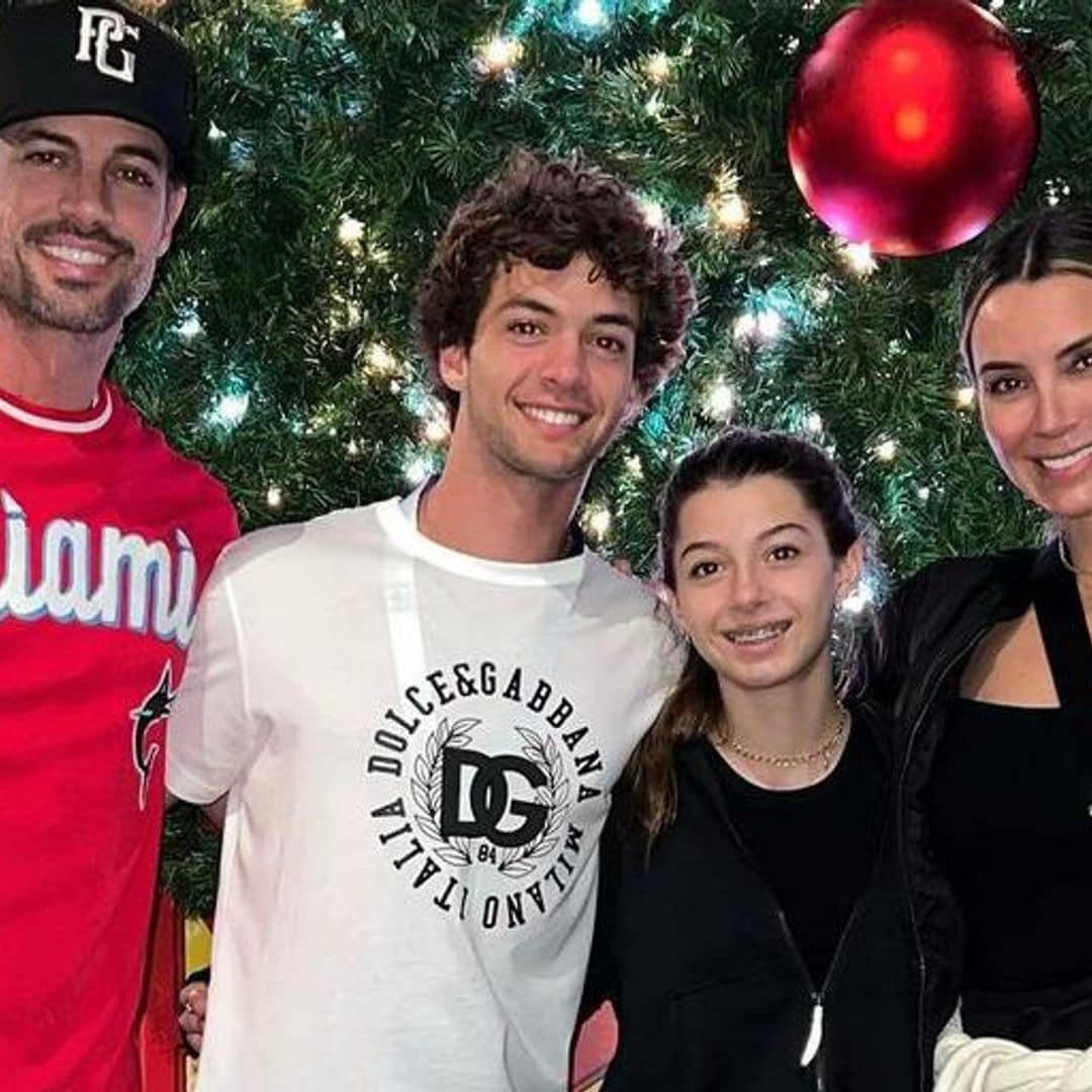 En familia, William Levy y Elizabeth Gutiérrez celebran el campeonato de béisbol de su hijo mayor