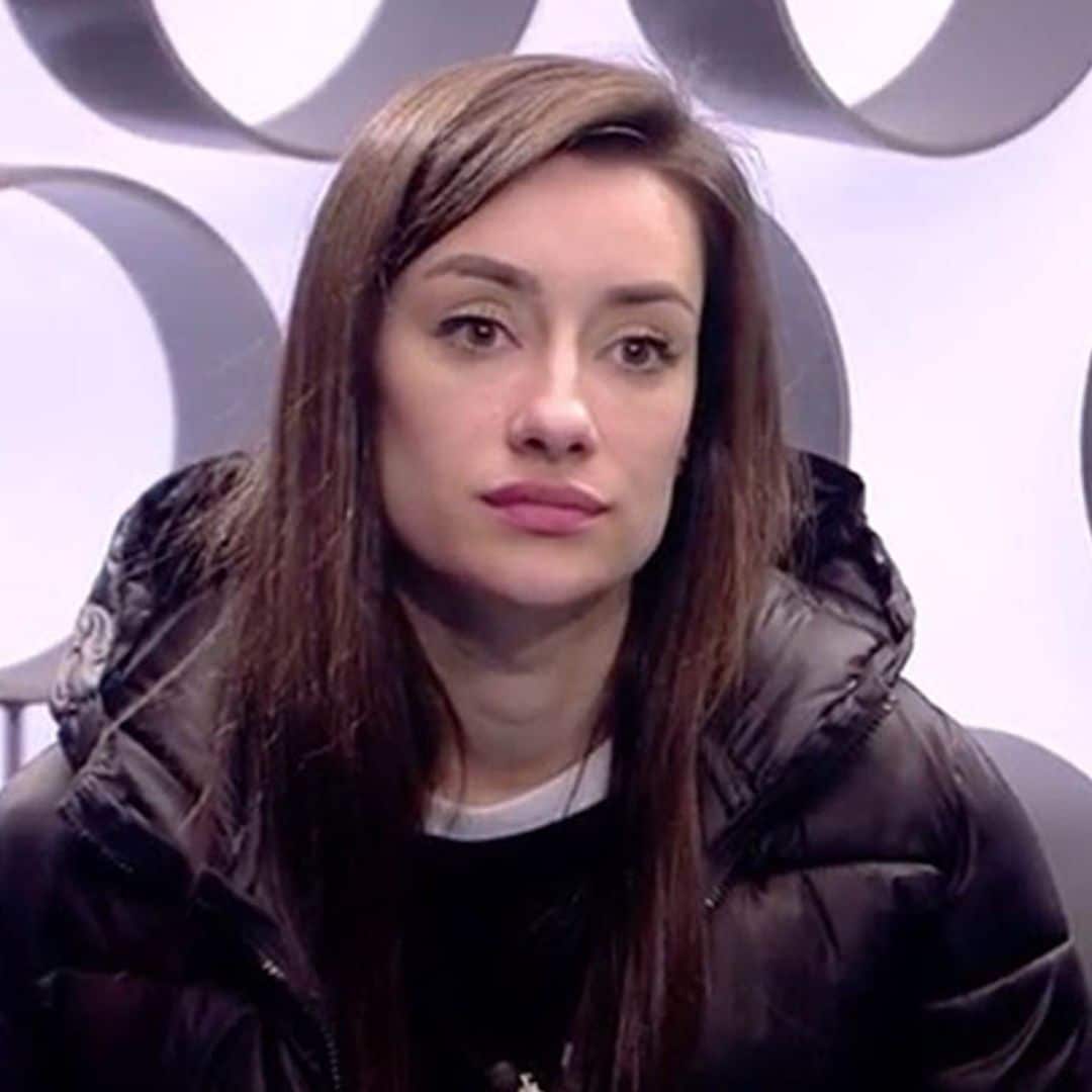 Adara, rota, pide paz en la casa de 'Gran Hermano VIP' 