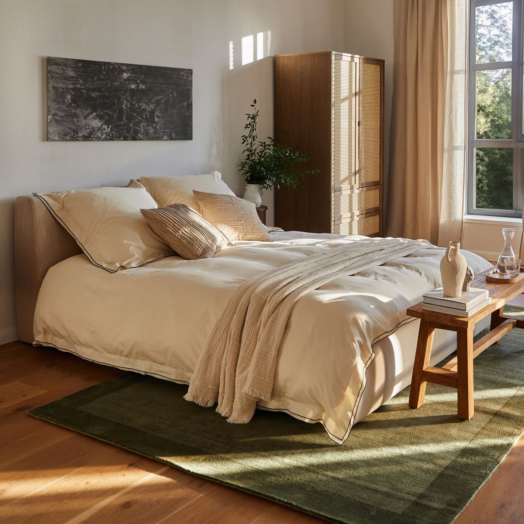 Cómo la decoración de tu dormitorio puede ayudarte a dormir mejor: 10 ideas para decir adiós al 'insomnio estival'