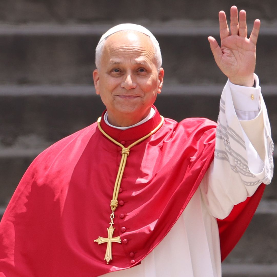 EN DIRECTO. El Papa aterriza en Barcelona tras sobrevolar la Sagrada Familia