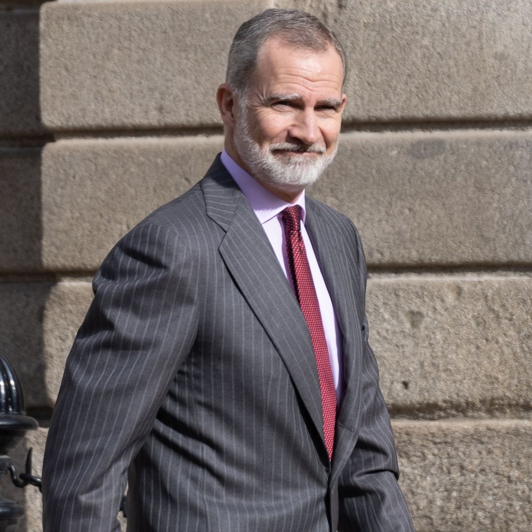 El rey Felipe VI, en la boda de un amigo en la sierra de Málaga: de su momentazo con los Alpresa a sus bailes con los invitados