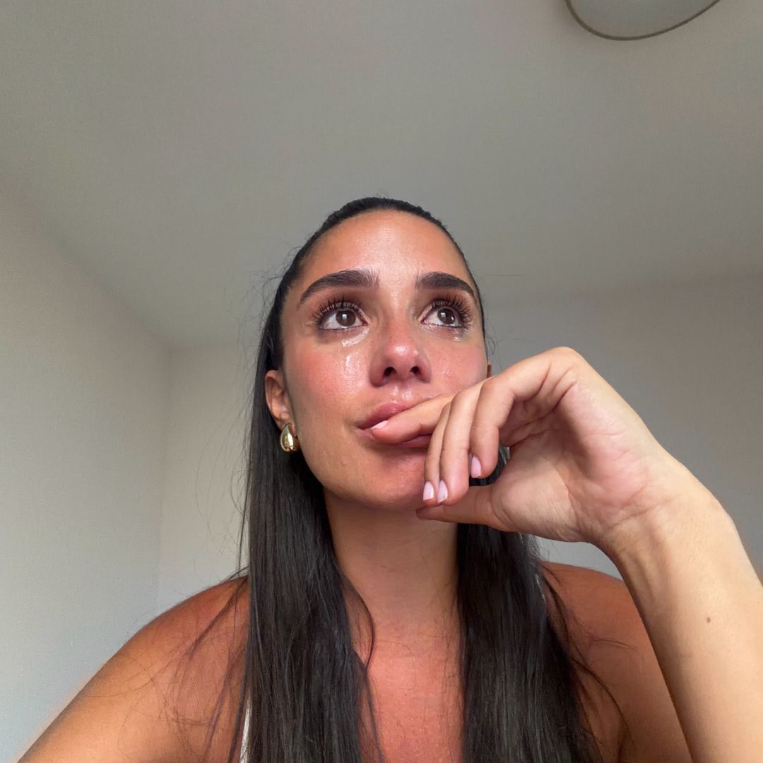Claudia Martínez se derrumba en su primer paseo con su hija Valentina: "Me he sentido muy mala madre"