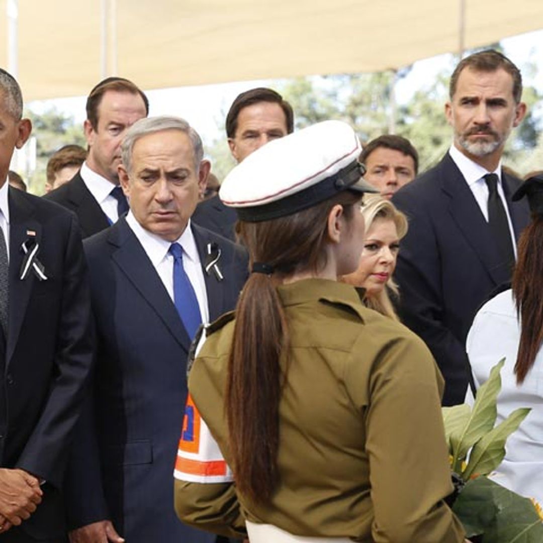 El rey Felipe asiste al funeral de Estado de Simon Peres junto a líderes de todo el mundo