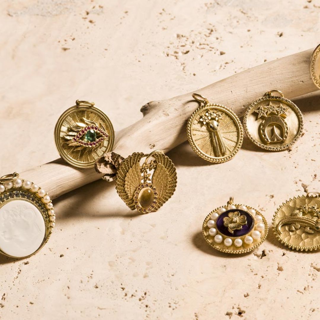 Llega el 'jewellbeing', las medallas y cadenas sostenibles que marcan la diferencia