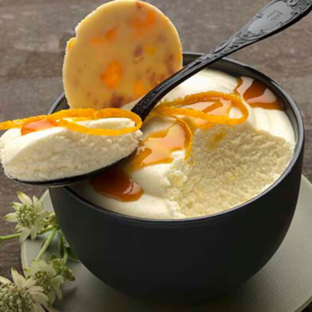 Mousse fácil de naranja y chocolate blanco