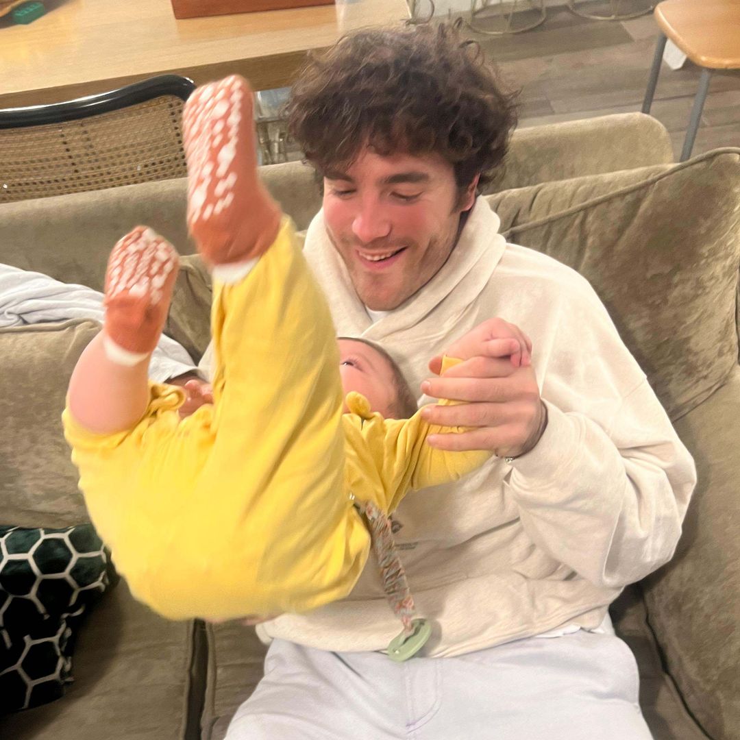 Ters junto a su ahijado Fede, el tercer hijo de los Páramo-García