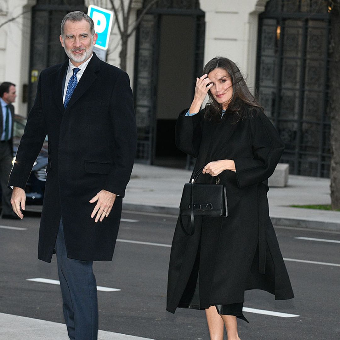 Los Reyes disfrutan de la noche madrileña con una pareja de amigos en un conocido restaurante