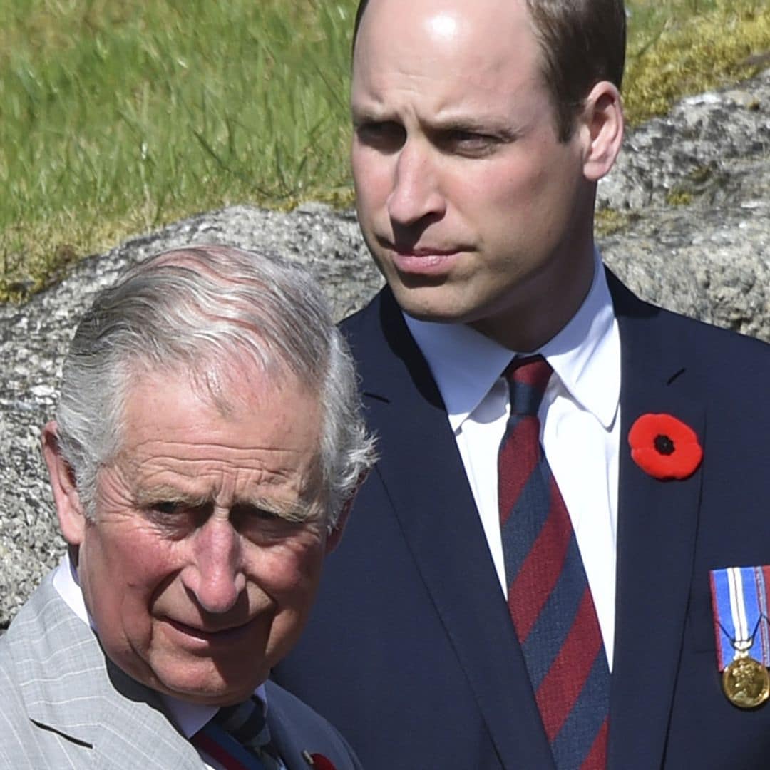 El príncipe Carlos, el duque de Cambridge y el resto de la familia dan el último adiós a Isabel II en Balmoral