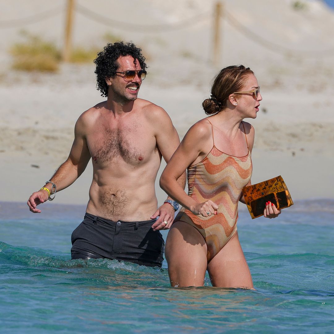 Beatriz Archidona y Juan Ibáñez, de vacaciones en Ibiza. 7 de agosto de 2025