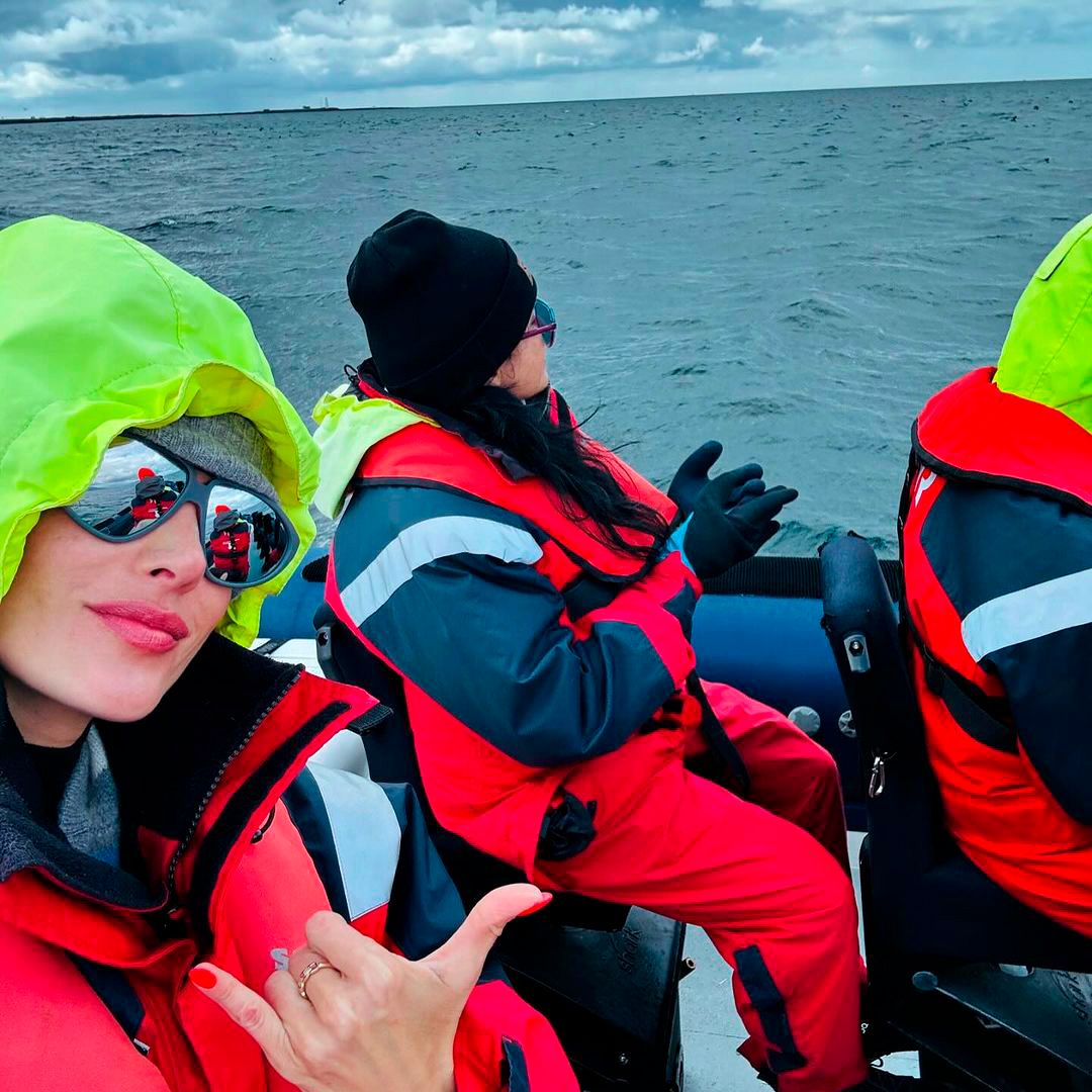 La modelo brasileña Alessandra Ambrosio en Islandia
