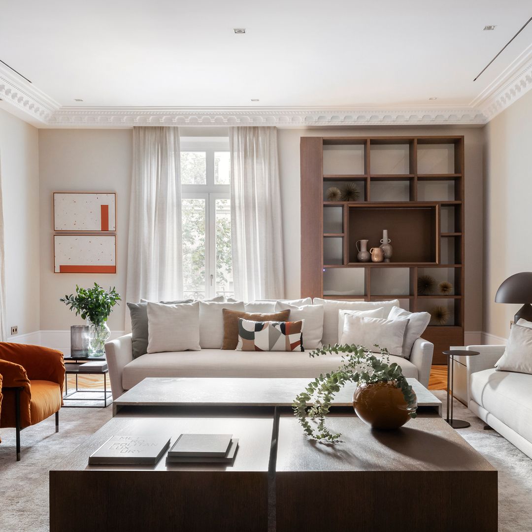 Elegancia atemporal en el corazón del barrio de Salamanca de Madrid: un interiorismo que rinde homenaje al clasicismo