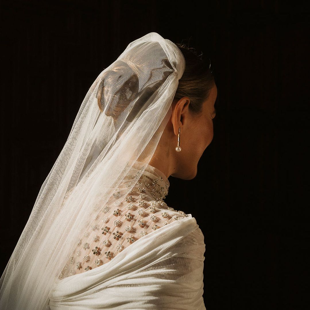 La boda de Inmaculada en Granada, la novia que inspiró su vestido en el de Carlota Casiraghi 