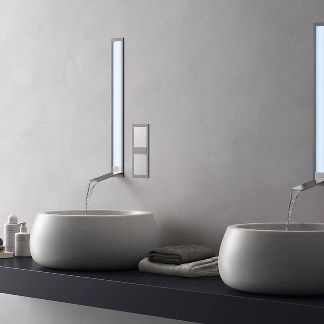 Así son los grifos con efecto cascada que querrás para tu baño