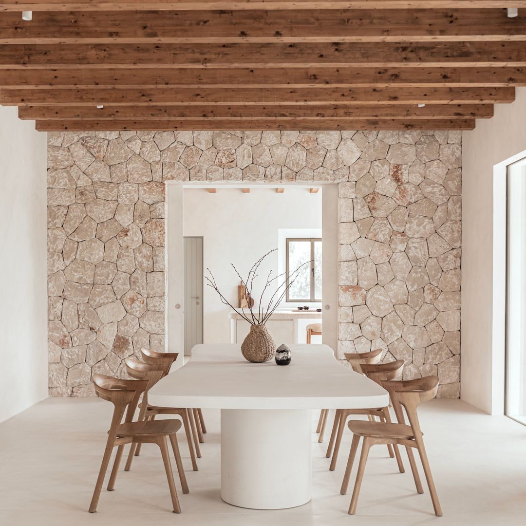 Adiós al estilo casa de pueblo de los 80: así es la tendencia decorativa que triunfa y querrás en tu casa